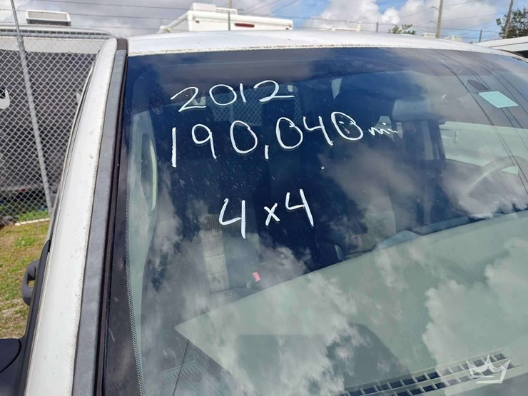 2012-dodge-ram-1500-image-30