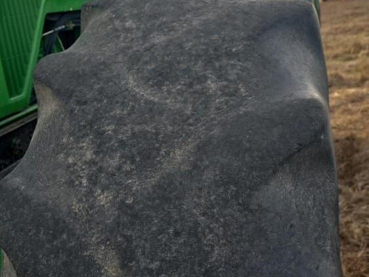 2000-john-deere-7610-image-30