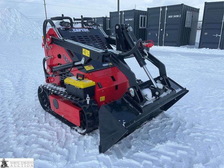 2026-unused-captok-ck380c-tracked-mini-skid-steer-image-3