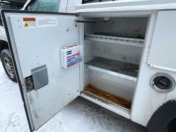 2017-chevrolet-2500-image-56