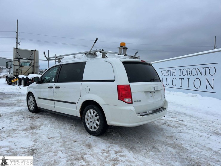 2014-ram-c/v-tradesman-image-2