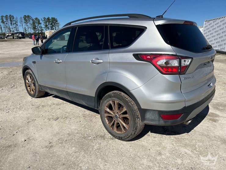 2017-ford-escape-image-4