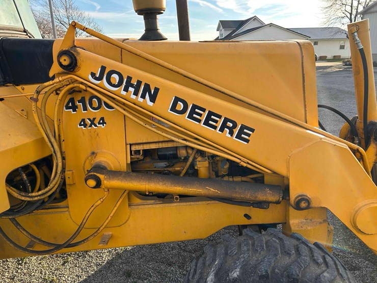 deere-410c-image-41