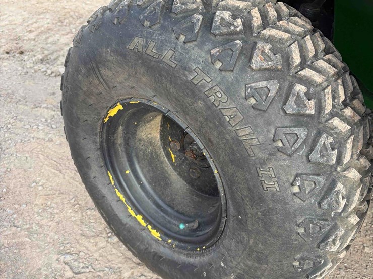 john-deere-gator-image-9