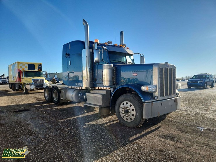 2013-peterbilt-388-image-2