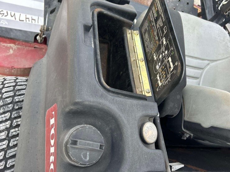 2003-toro-groundsmaster-7210-image-12