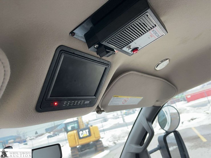 2016-chevrolet-express-g3500-image-26