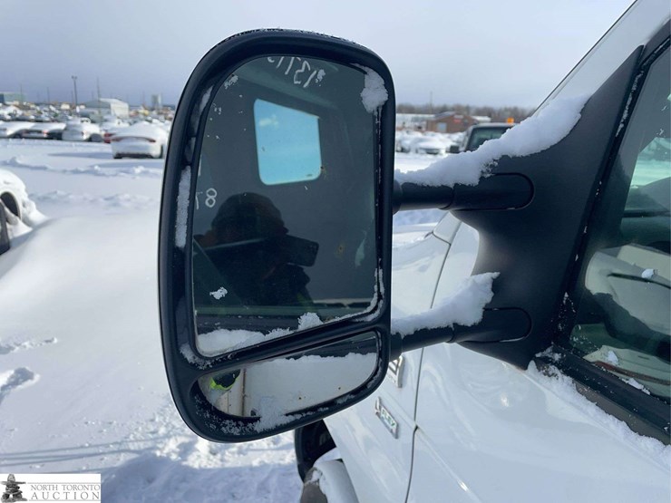 2014-ford-e-series-s/a-cube-van-image-32