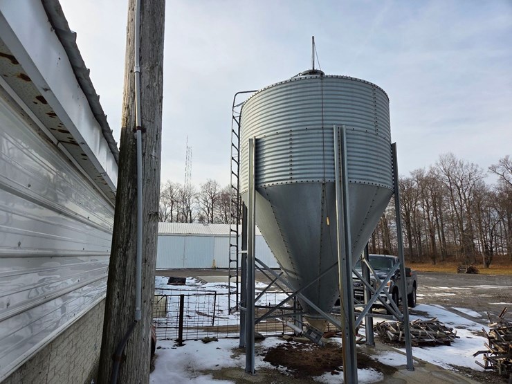 9-ton-ap-feed-bin-image-4