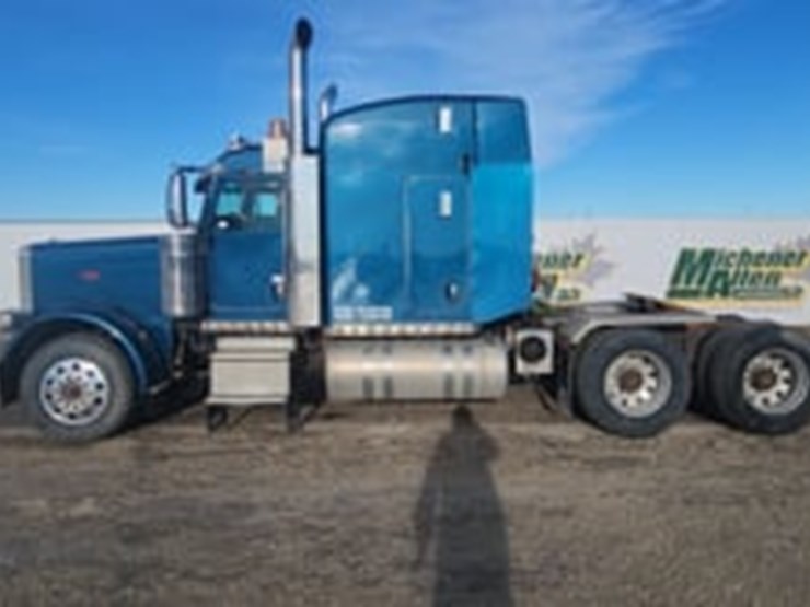 2013-peterbilt-388-image-5