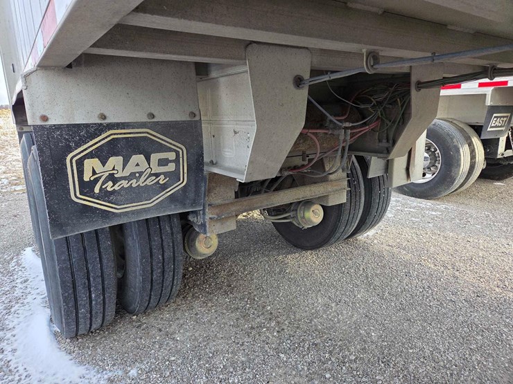 2010-east-genesis-34'x66"x96"-aluminum-frameless-dump-trailer-image-28