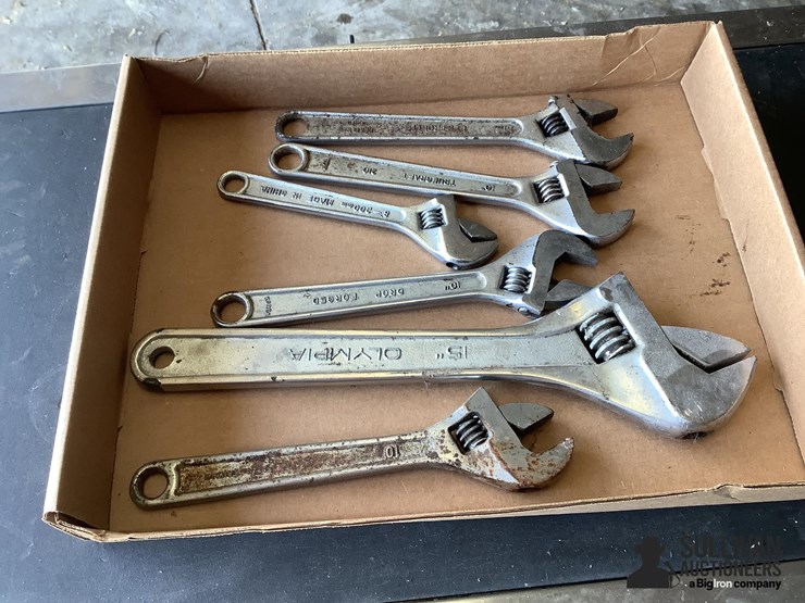 assorted-adjustable-wrenches-image-3