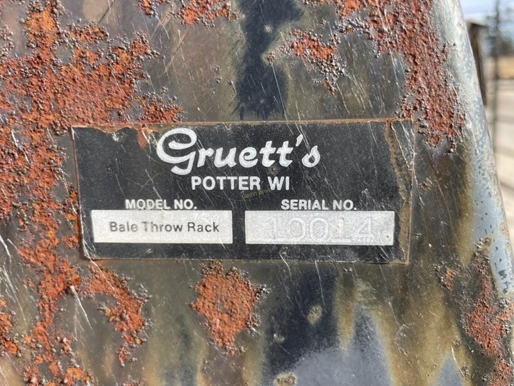 gruett's-hay-wagon-cage-image-4