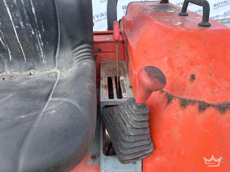 2001-kubota-l3300f-35hp-utility-tractor-with-caroni-tc710-6ft.-rotary-brush-mower-attachment-image-13