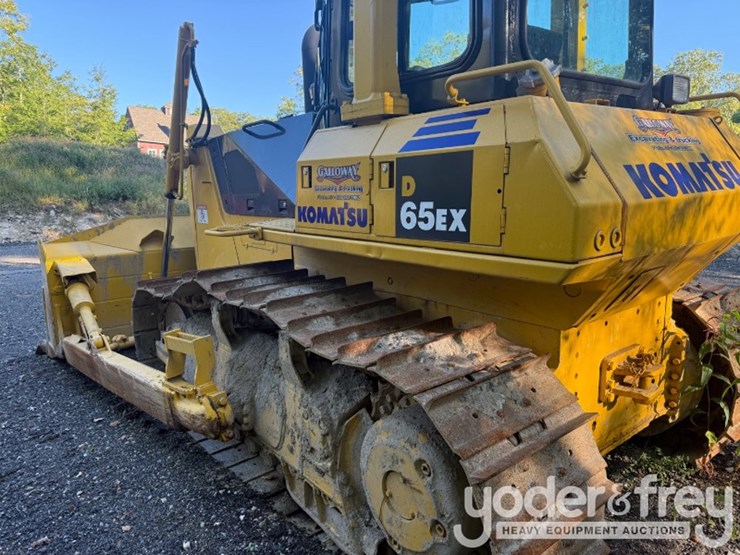 2005-komatsu-d65ex-15-image-6