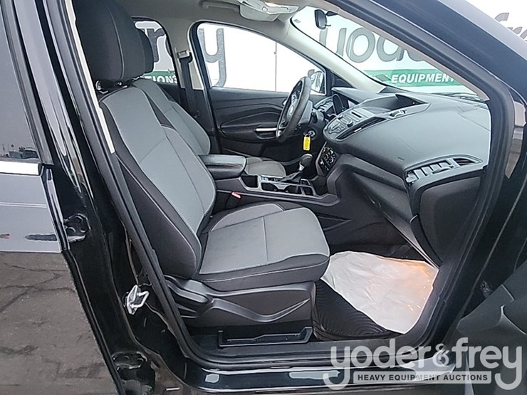 2017-ford-escape-image-37