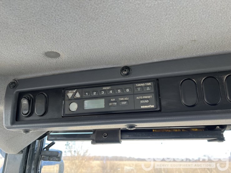 2014-komatsu-wa320-7-image-32