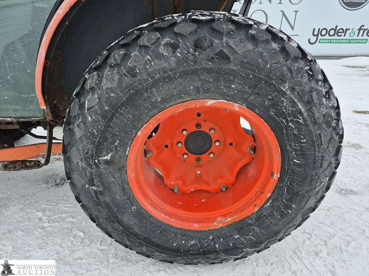 2010-kubota-l5250-d-tractor-image-17