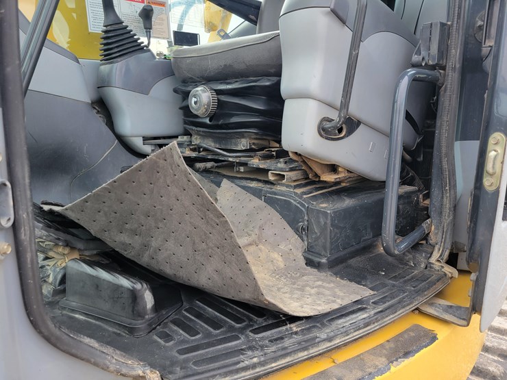 2003-komatsu-pc78us-image-17