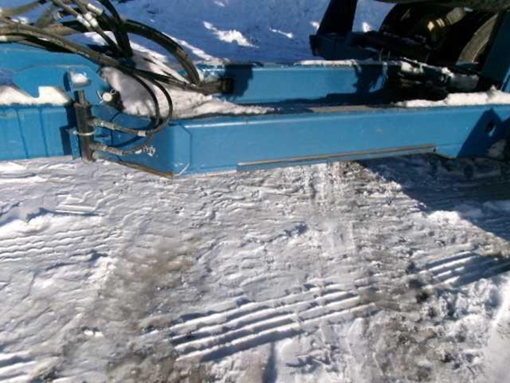 2013-kinze-3600-image-12