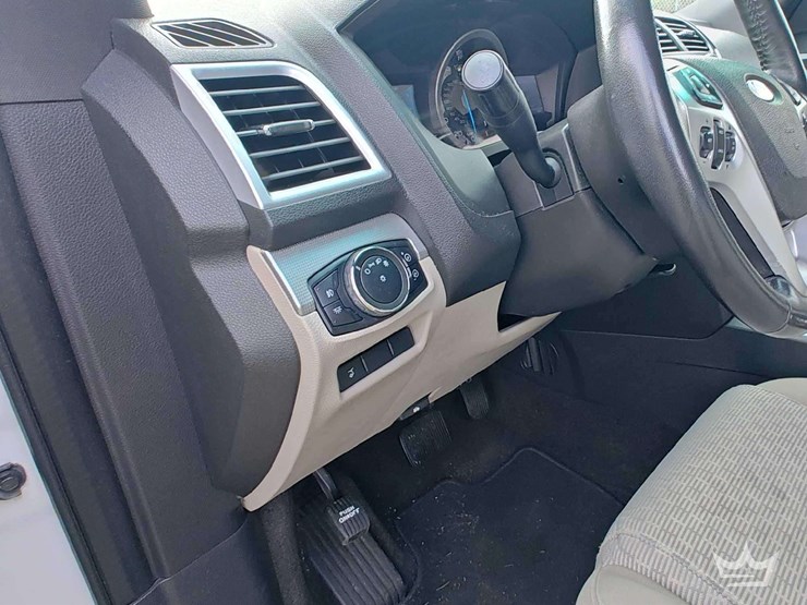 2012-ford-explorer-image-20