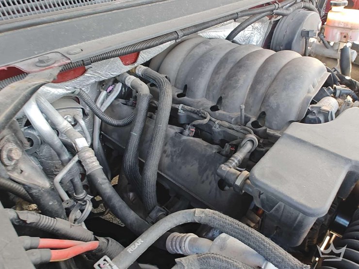 2015-gmc-yukon-denali-image-12