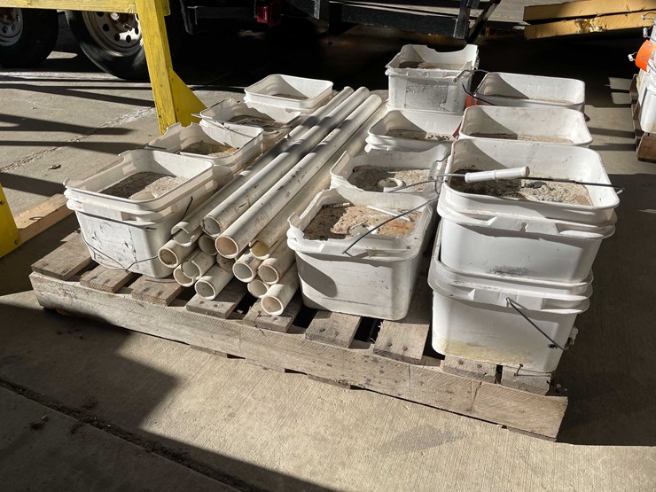 #2785-•-portable-safety-barrier-image-4