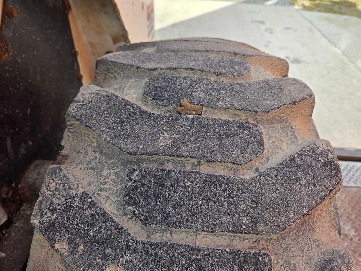 2008-bobcat-a300-image-7