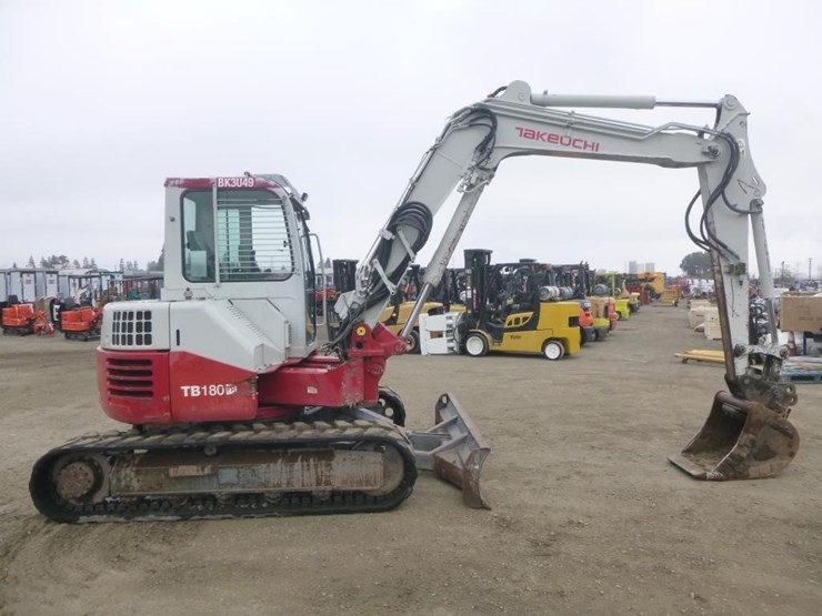 2012-takeuchi-tb180fr-image-27