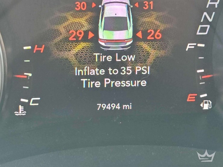 2017-dodge-charger-sedan-image-7