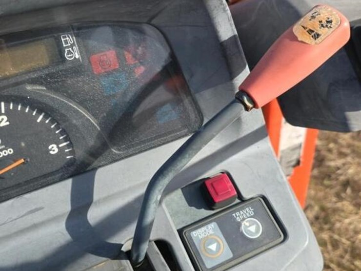 kubota-la853-image-25