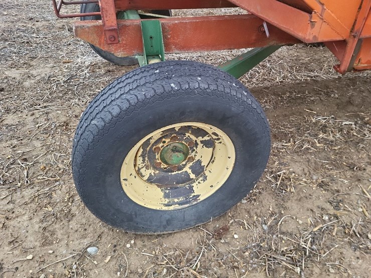 hopper-wagon-w/running-gear-image-22