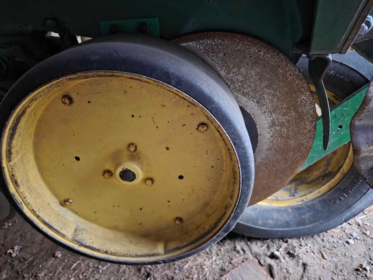 john-deere-7000-image-8