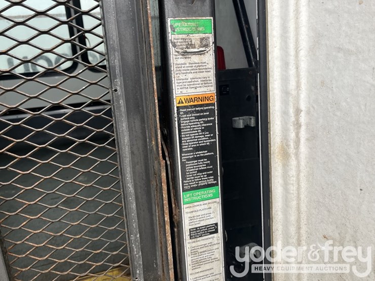 2014-ford-e450-image-31