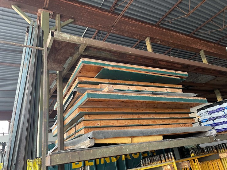 #2291-•-wooden-ice-shanty-image-8