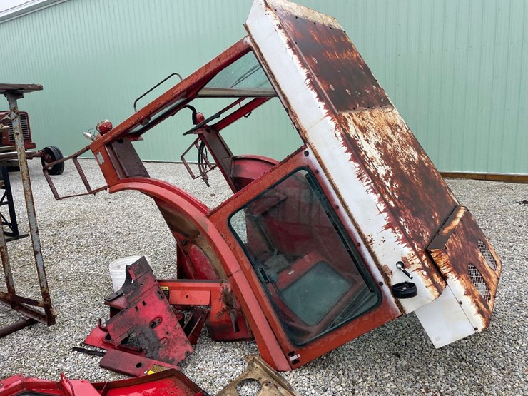 everything-to-convert-an-open-station-66-series-ih-to-a-cabbed-tractor.-image-1