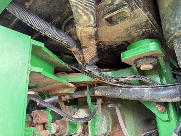 john-deere-9300-image-32