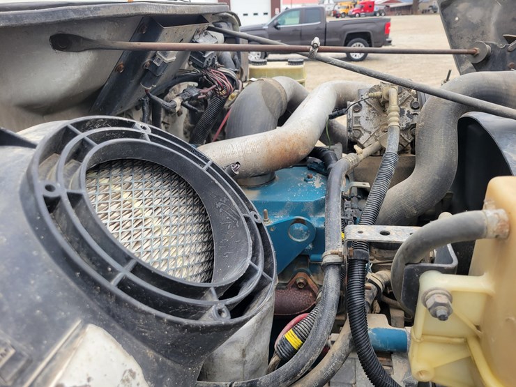 2000-case-ih-4700-image-34