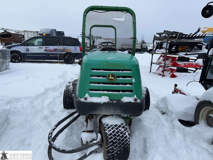 2013-john-deere-7400-image-5