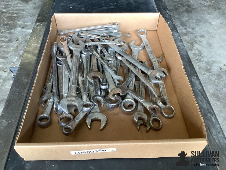assorted-combination-wrenches-image-1