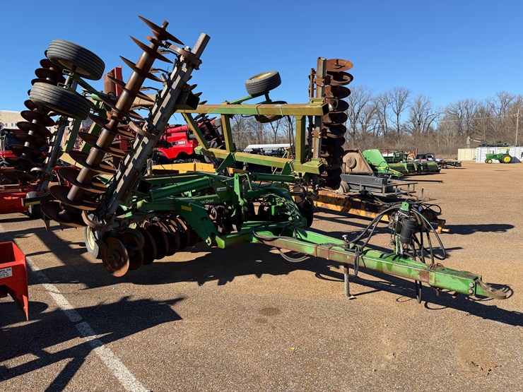 john-deere-637-image-3