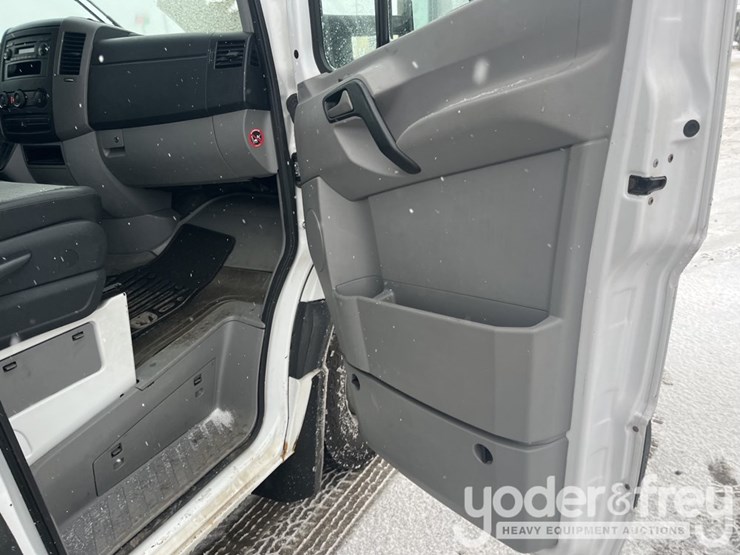 2007-dodge-sprinter-3500-image-29