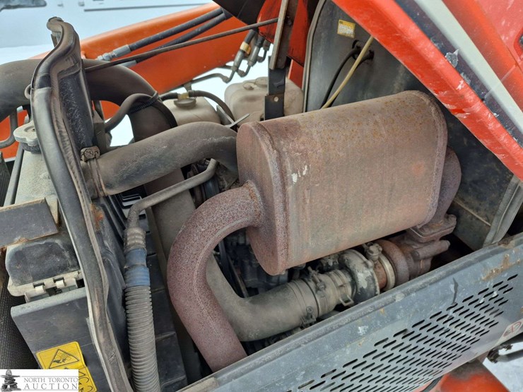 2010-kubota-l5250-d-tractor-image-14