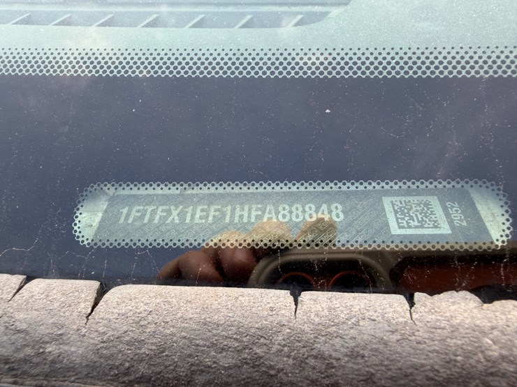 2017-ford-f150-image-19