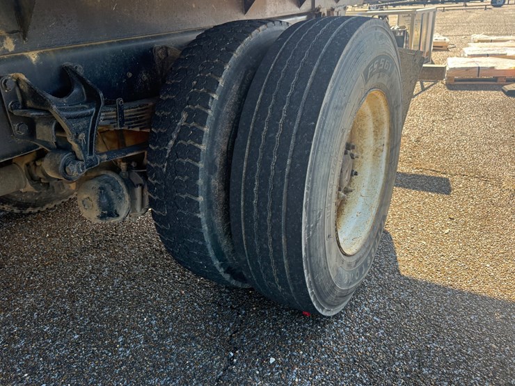 2012-international-durastar-4400-image-17