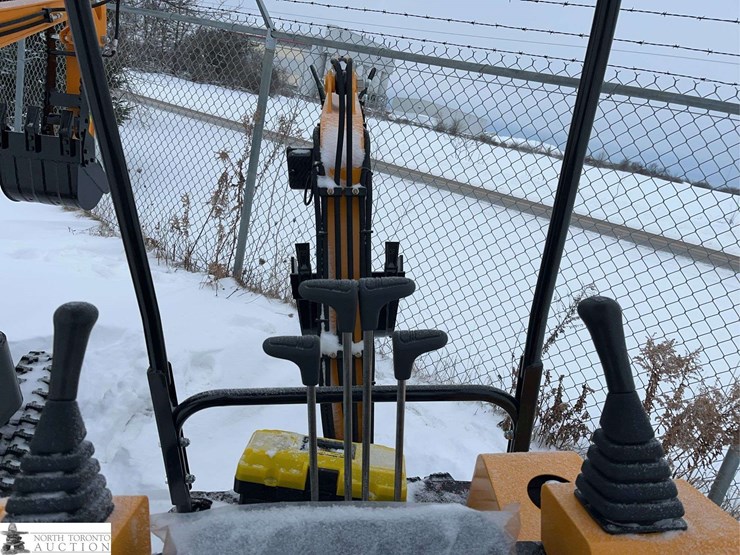 2026-unused-captok-ck15-mini-excavator-image-8