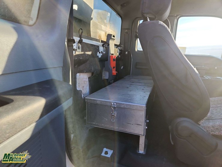 2012-ford-f550-image-18