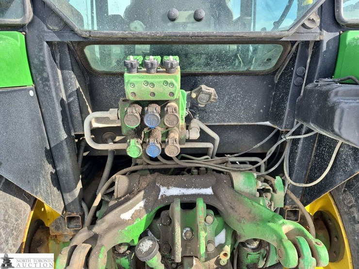 2010-john-deere-2010-image-18