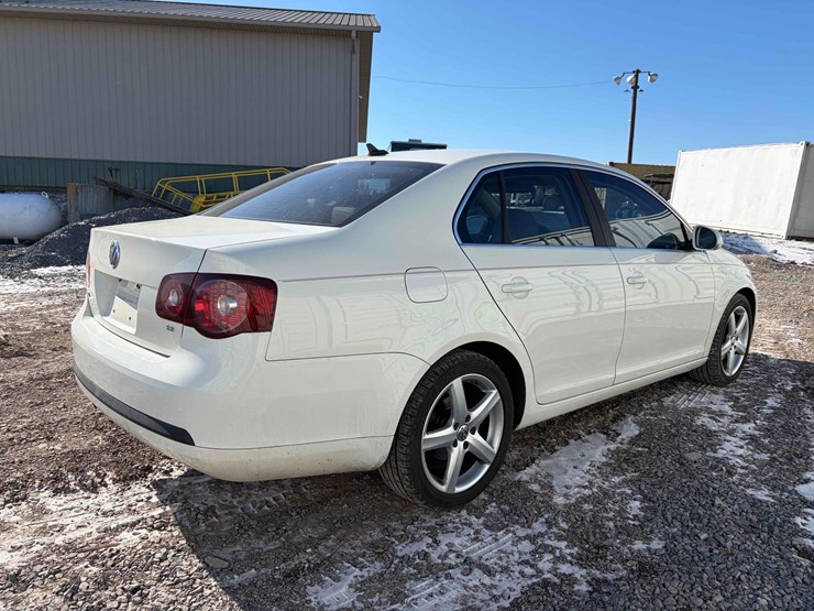 2008-volkswagon-jetta-image-3