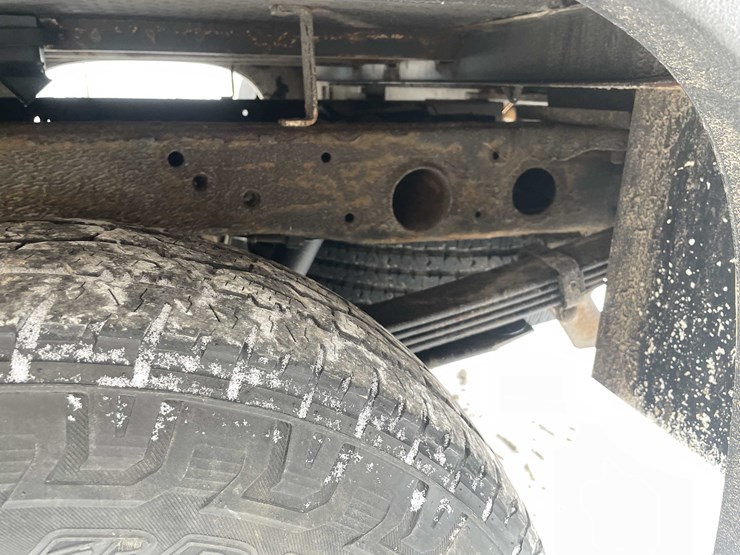 2017-chevrolet-2500-image-24